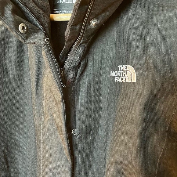 The North Face Women's Black WinterJacket Removable Hood  Small - Picture 2 of 13